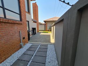 3 Bedroom Property for Sale in Langenhovenpark Free State